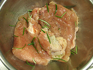 ローズマリー風味の鶏はむ