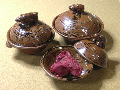 �~��������